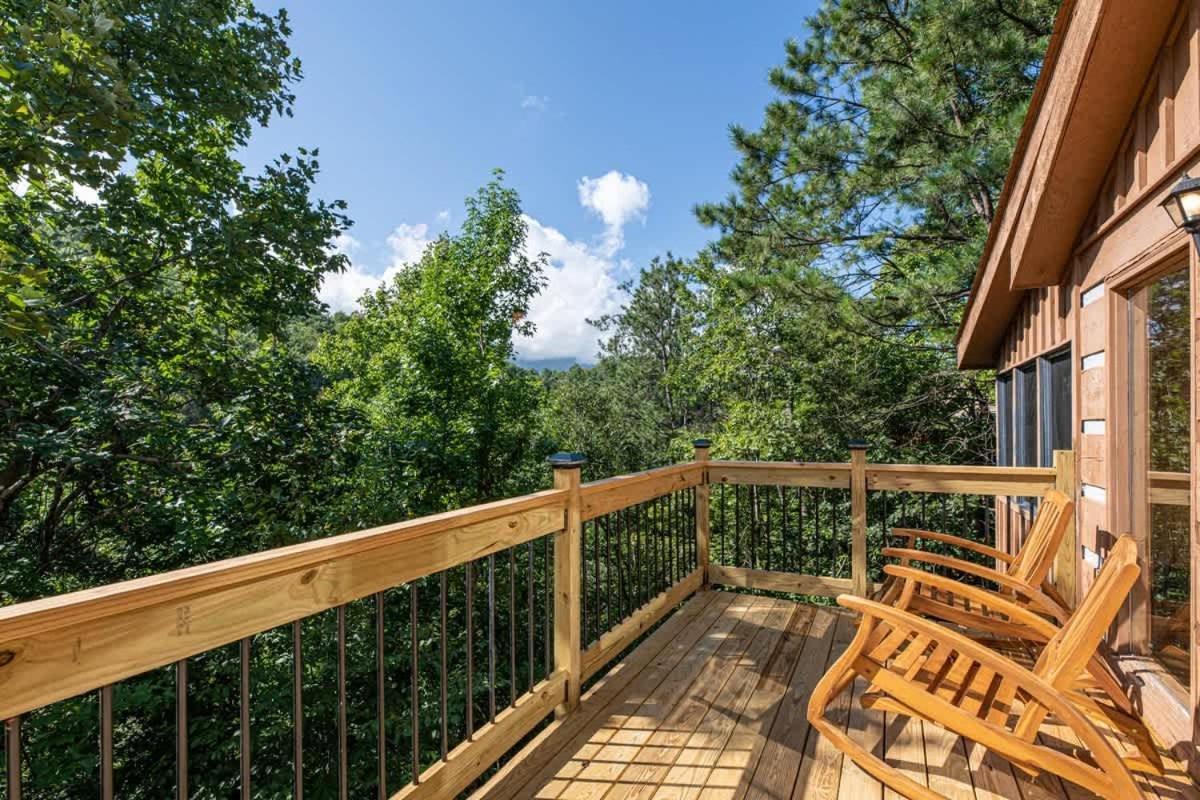 Hidden Mountain Gem Villa แกตลิงเบิร์ก ภายนอก รูปภาพ